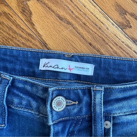 KanCan Skinny Mid Rise Frayed Cross Over Hem Jeans Size 26 - Picture 5 of 7